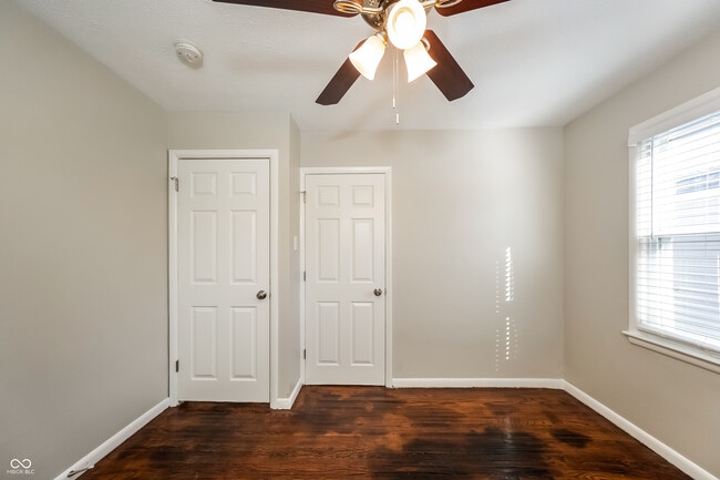 Building Photo - 6667 E 17th St