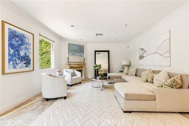 Building Photo - 16659 Addison St