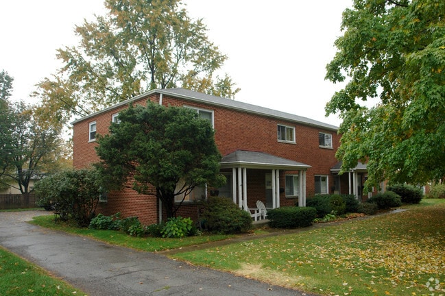 Building Photo - 3070-3076 Northwest Blvd