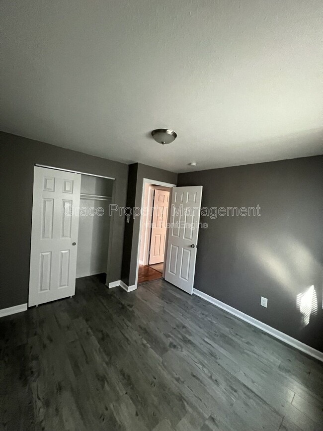 Building Photo - 13669 E Nevada Ave