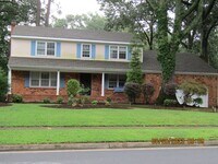 Building Photo - Bellamy Estates