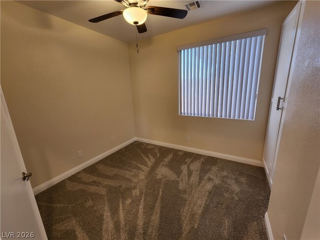 Building Photo - 300 Vilberti Ct