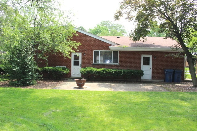 Building Photo - 393 Huntington Ln