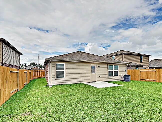 Building Photo - 725 Totem Trail Dr