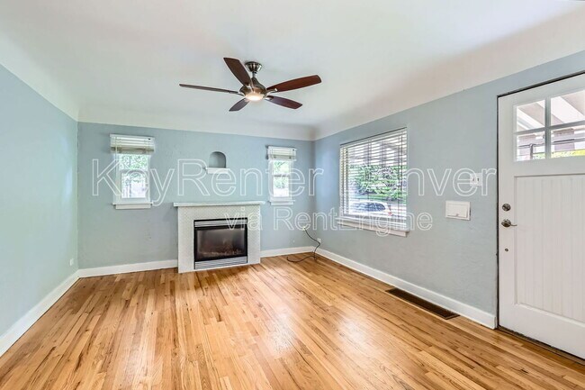 Building Photo - 2727 N Raleigh St