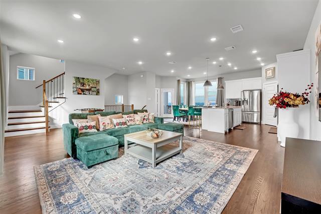 Building Photo - 1121 Marc Pl