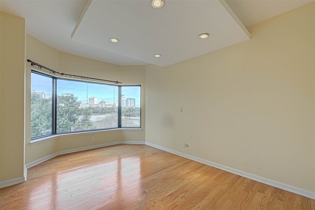 Building Photo - 2001 Holcombe Blvd