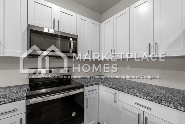 Building Photo - 3027 Hearthstone Way
