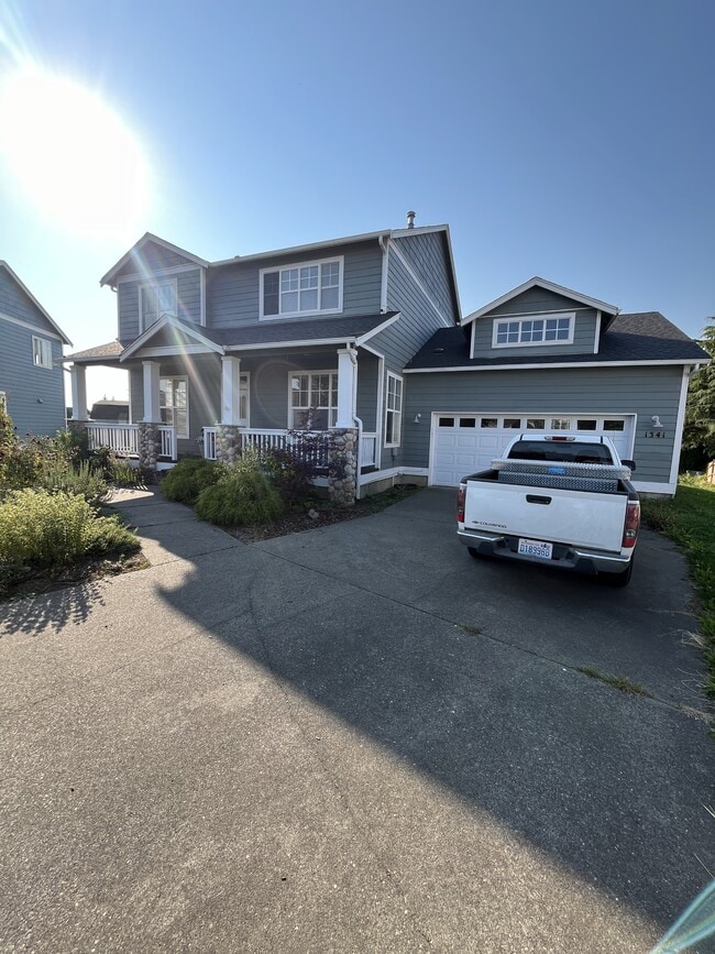 Building Photo - 1341 Colony Ct