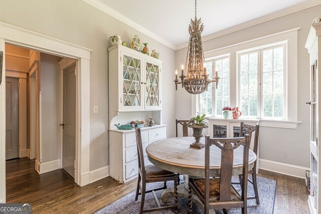 Building Photo - 1878 Cambridge Ave