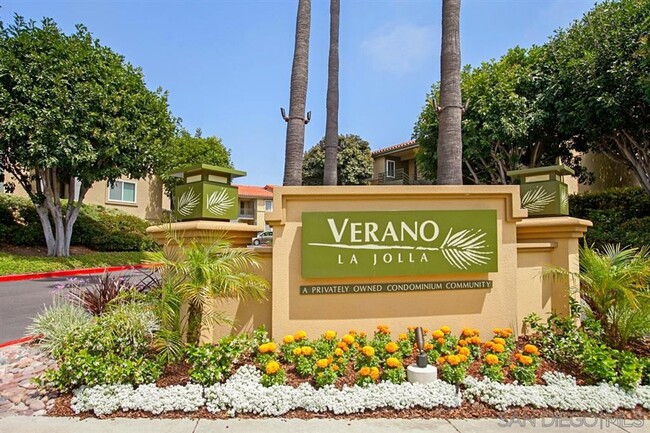 Building Photo - Spacious 1 Bedroom Condo In Luxury Community