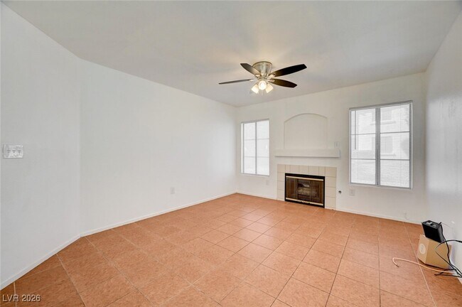 Building Photo - 4555 E Sahara Ave