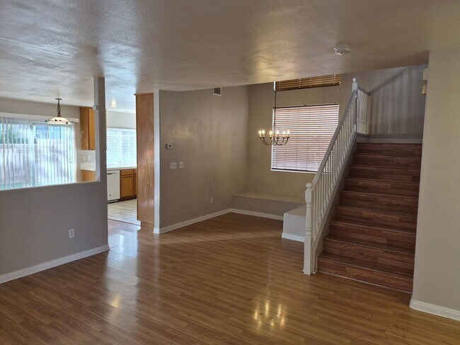 Building Photo - 812 Bow Creek Ln