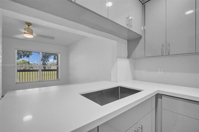 Building Photo - 10015 NW 4th St