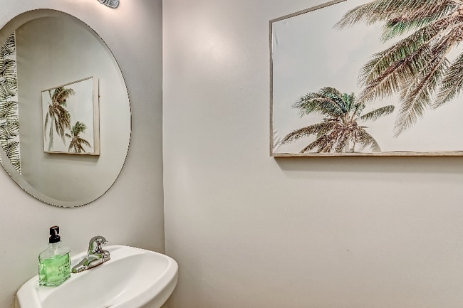 Building Photo - 125 Acapella Ave