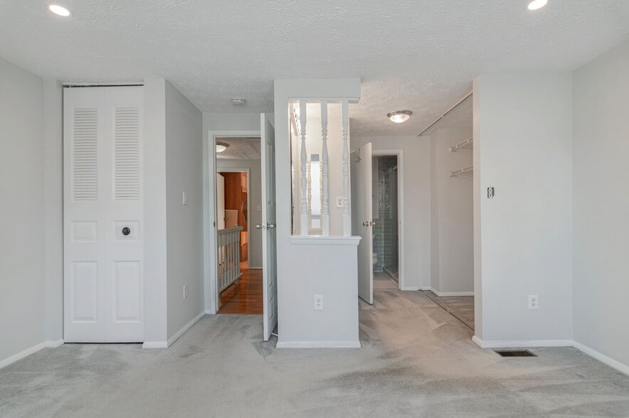 Building Photo - 1638 10th St S