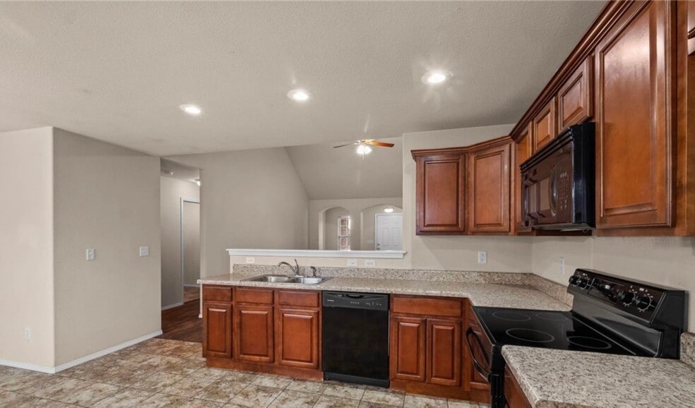 Building Photo - 630 Saddlehorn Dr