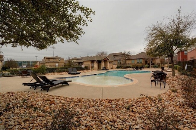 Building Photo - 12500 Piper Ct