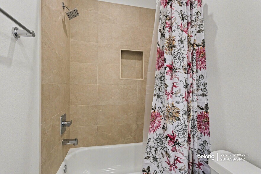 Building Photo - 203 Danna Ln