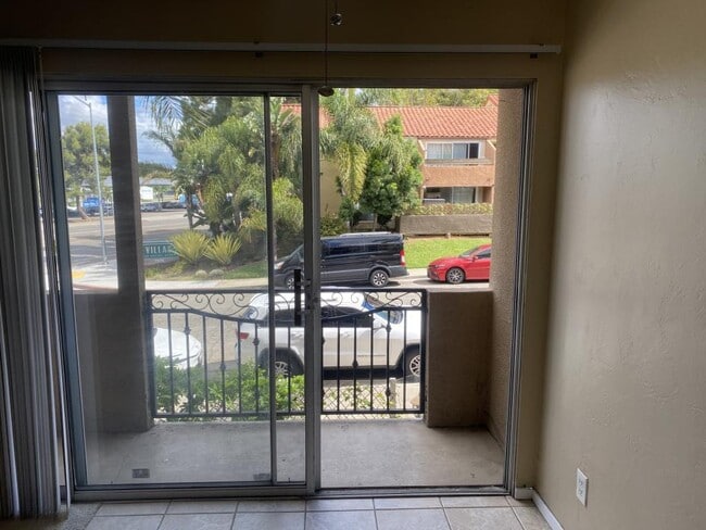 Building Photo - 7555 Linda Vista Rd