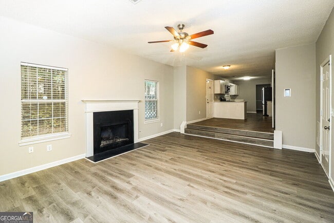 Building Photo - 852 Cascade Crossing