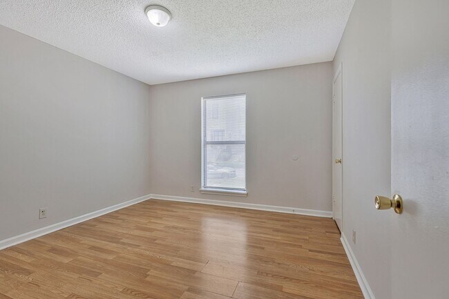 Building Photo - 3319A Felicia St