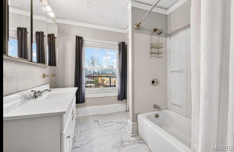 Building Photo - 5103 Waterman Blvd