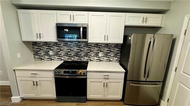 Building Photo - 11530 Villa Grand