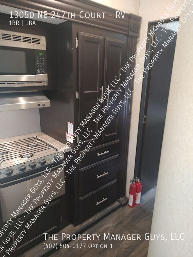 Building Photo - 13050 NE 247th Ct