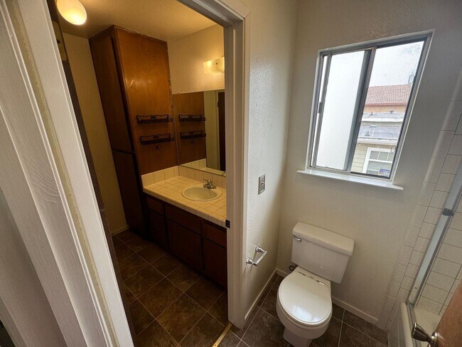 Building Photo - 1283-1285 S 16th St