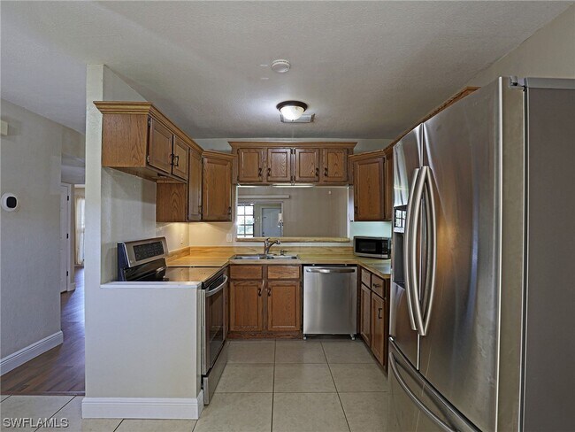 Building Photo - 7493 Pebble Beach Rd