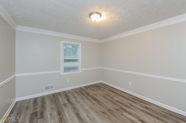 Building Photo - 4971 Shallow Ridge Ct NE