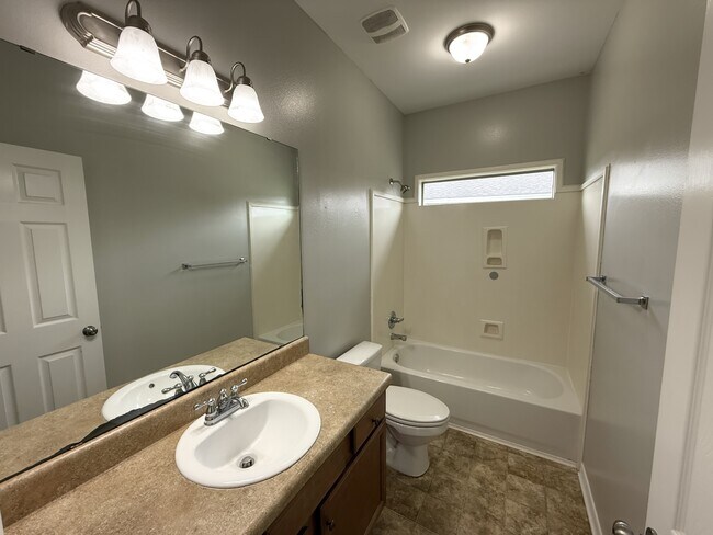 Building Photo - 13627 Catahoula Dr S