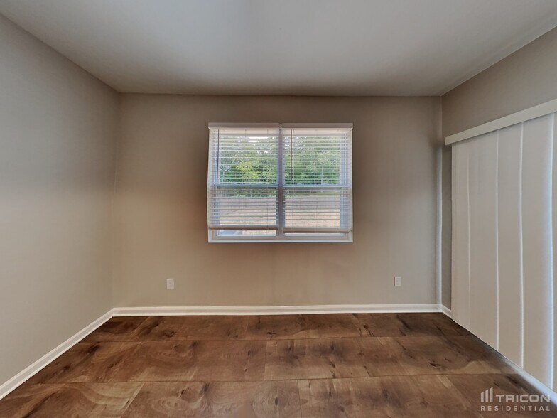 Building Photo - 9216 War Eagles Way