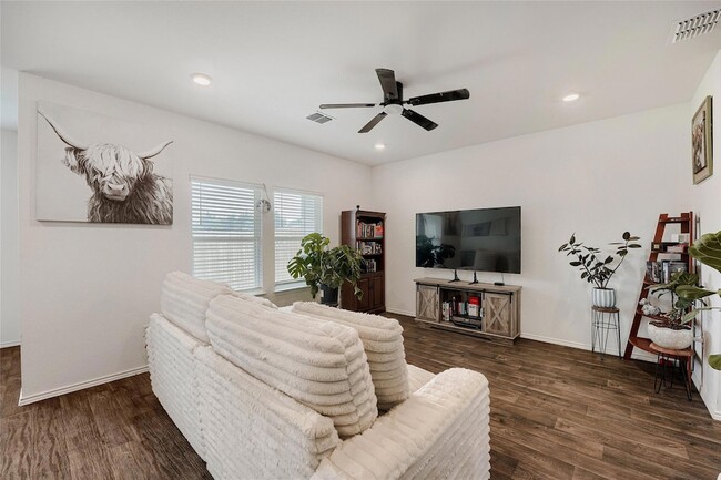 Building Photo - 18517 Cremello Dr