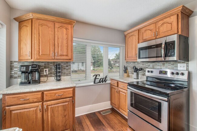Building Photo - 7624 N 28th Ave