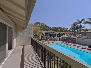 Building Photo - 5514 Armitos Ave