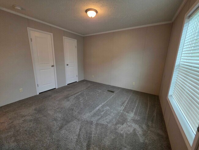 Building Photo - 3730 Birch St