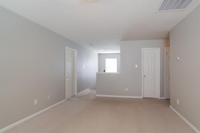 Building Photo - 6523 Bluestone Springs Ln
