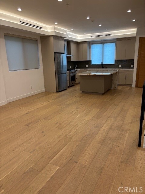 Building Photo - 14553 Benefit St