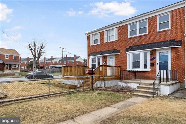 Building Photo - 403 Edmunds Way