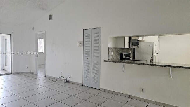 Building Photo - 9277 SW 138th Pl