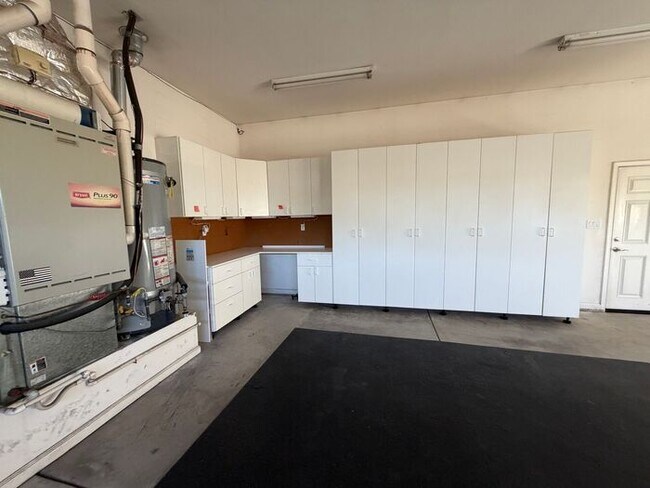 Building Photo - 1199 Manzanita Ln