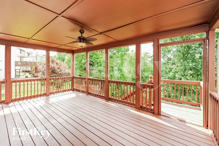 Building Photo - 2636-2633 3 Wood Dr