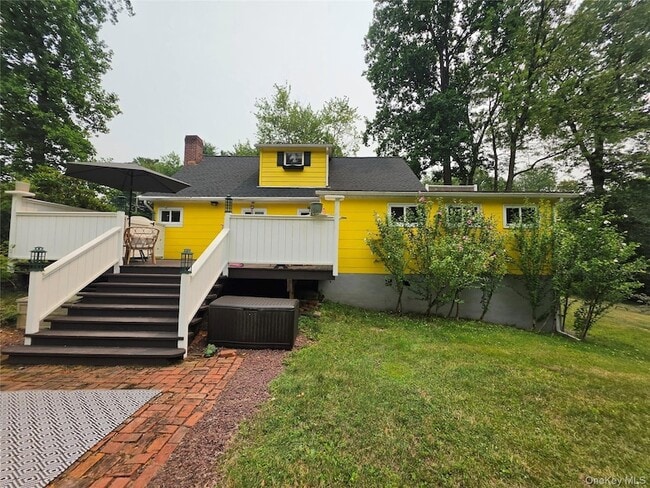 Building Photo - 398 Convent Rd