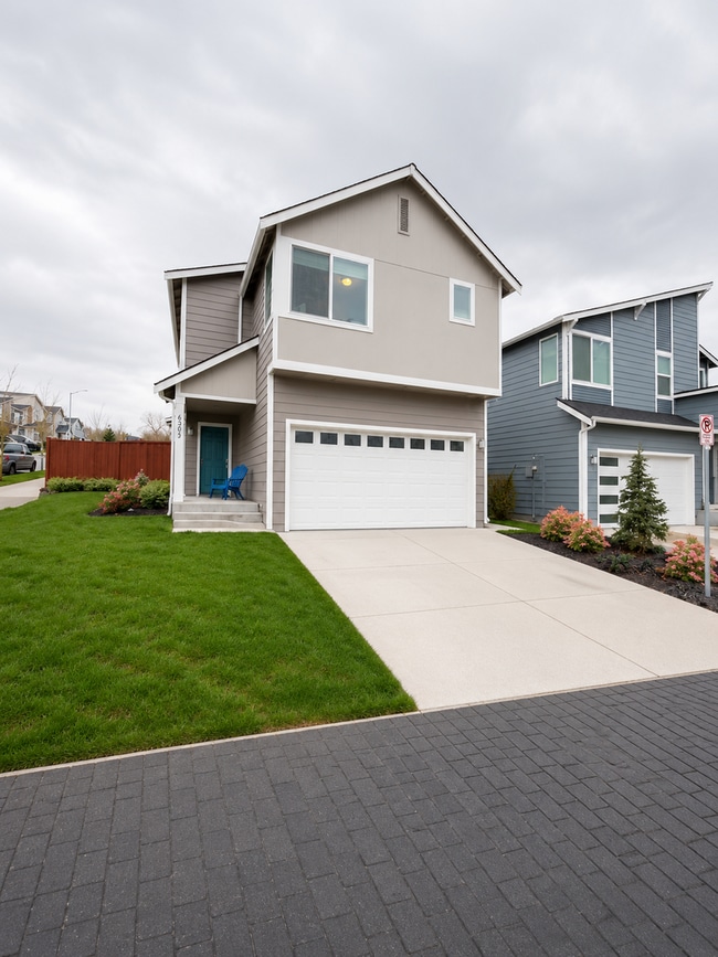 Building Photo - Newly Built 4bd 2.5ba in LSSD