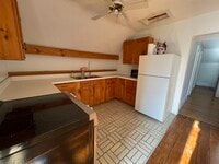 Building Photo - 87 Granger St