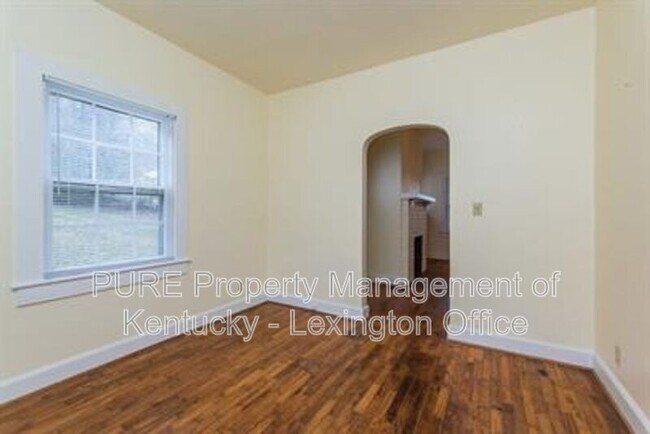 Building Photo - 7 Dogwood Ln