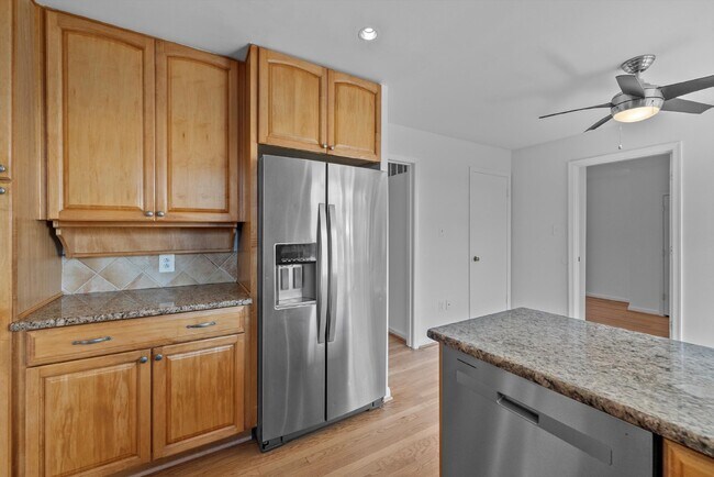 Building Photo - Welcome to this fantastic Colonial home, nestled in a quiet cul-de-sac and featuring an optional ...