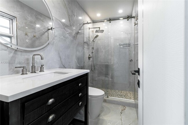 Building Photo - 4530 SW 34th Dr